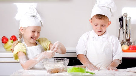 Are you looking for a way to spark your children’s interest in and knowledge of nutrition? A baking class could be the perfect solution!
