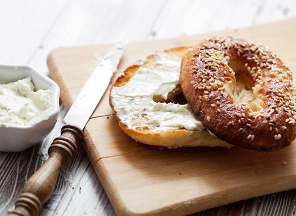 The Great Bagel Debate: Boiled vs. Steamed